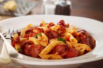 Kransky Sausage Pasta with Tomato and Chilli Pesto